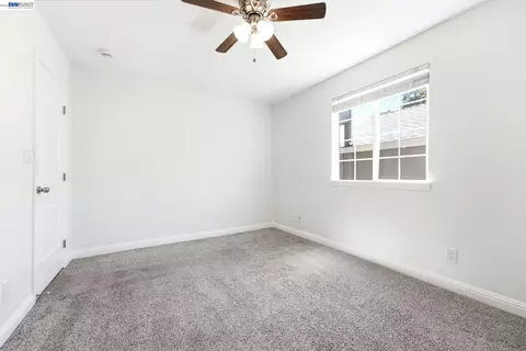 Bedroom - 3212 D, Hayward, CA 94541 photo 4 of 6