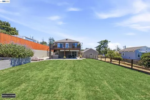 Exterior - 3212 D, Hayward, CA 94541 photo 10 of 12
