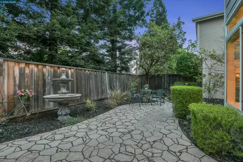 508 Valley View Ct, Martinez, CA 94553 photo 31