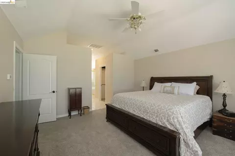 Bedroom - 5232 Horseshoe Bend Ave, Clovis, CA 93619 photo 8 of 8