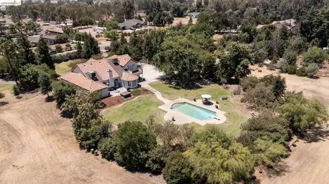 View/Area - 5232 Horseshoe Bend Ave, Clovis, CA 93619 photo 6 of 7