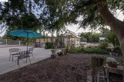 Exterior - 5232 Horseshoe Bend Ave, Clovis, CA 93619 photo 18 of 24