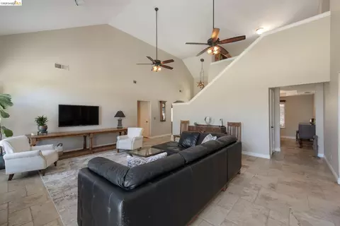 Other - 5232 Horseshoe Bend Ave, Clovis, CA 93619 photo 4 of 15