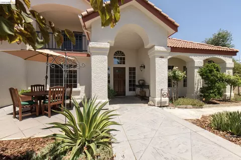 Other - 5232 Horseshoe Bend Ave, Clovis, CA 93619 photo 1 of 15