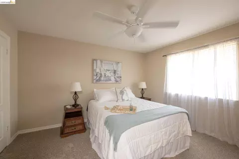 Bedroom - 5232 Horseshoe Bend Ave, Clovis, CA 93619 photo 5 of 8