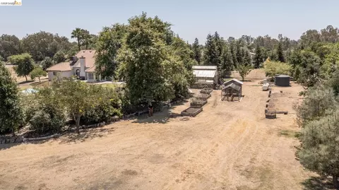 Exterior - 5232 Horseshoe Bend Ave, Clovis, CA 93619 photo 24 of 24
