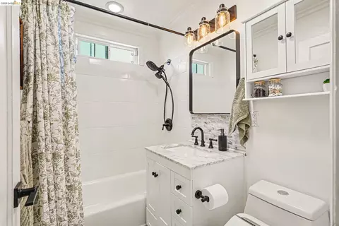 Bath - 4100 Irene Dr, Martinez, CA 94553 photo 1 of 1