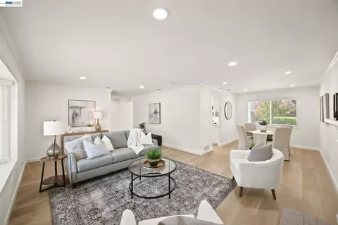 Living - 1082 Springfield Dr, Walnut Creek, CA 94598 photo 5 of 7