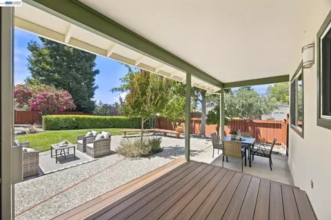 Exterior - 1082 Springfield Dr, Walnut Creek, CA 94598 photo 3 of 15