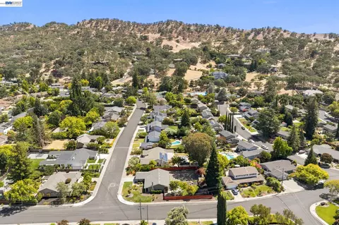 View/Area - 1082 Springfield Dr, Walnut Creek, CA 94598 photo 5 of 5