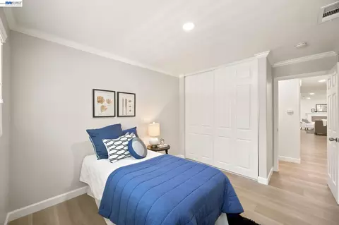 Bedroom - 1082 Springfield Dr, Walnut Creek, CA 94598 photo 4 of 8