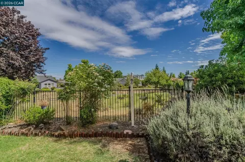 118 Glen View Ct, Copperopolis, CA 95228 photo 17