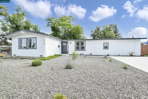 Exterior - 5169 Concord Blvd, Concord, CA 94521 photo 2 of 8