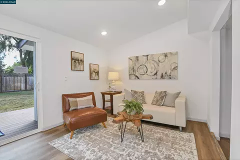 Living - 5169 Concord Blvd, Concord, CA 94521 photo 2 of 2