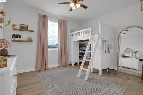 Bedroom - 2775 Pink Muhly Dr, Manteca, CA 95337 photo 2 of 5