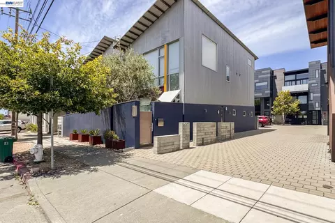Exterior - 755 Folger Ave, Berkeley, CA 94710 photo 7 of 7