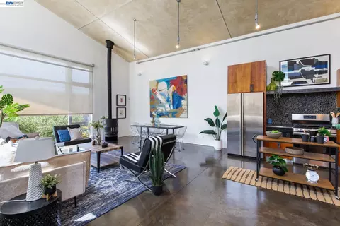 Living - 755 Folger Ave, Berkeley, CA 94710 photo 1 of 3