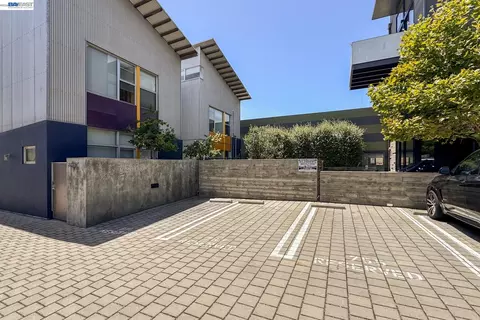 Exterior - 755 Folger Ave, Berkeley, CA 94710 photo 4 of 7