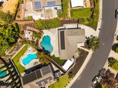 View/Area - 7966 Iglesia Dr, Dublin, CA 94568 photo 1 of 4