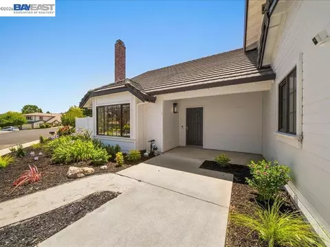 Exterior - 7966 Iglesia Dr, Dublin, CA 94568 photo 4 of 13