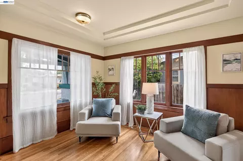 Living - 1639 Broadway, Alameda, CA 94501 photo 4 of 4