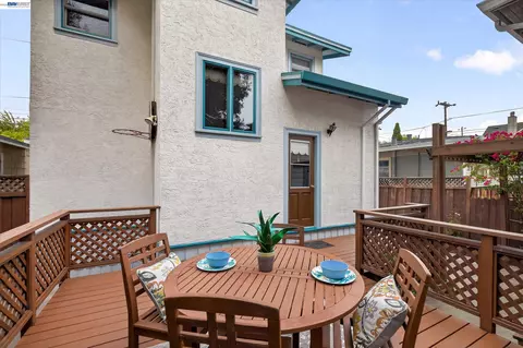 Exterior - 1639 Broadway, Alameda, CA 94501 photo 6 of 7
