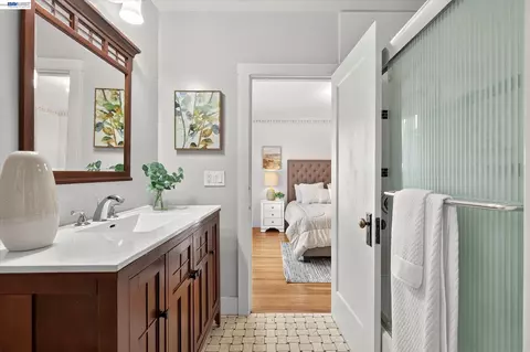 Bath - 1639 Broadway, Alameda, CA 94501 photo 2 of 4