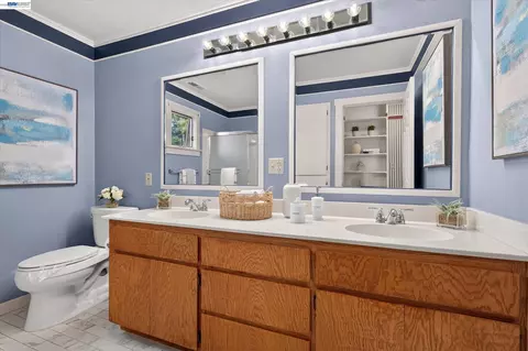 Bath - 1639 Broadway, Alameda, CA 94501 photo 3 of 4