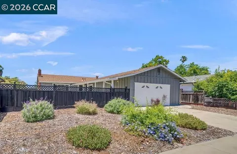 3573 Falcon Dr, Concord, CA 94520 photo 1