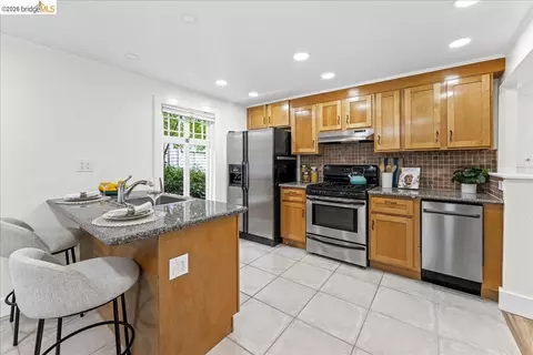 Kitchen - 2725 Prince St #10, Berkeley, CA 94705 photo 1 of 4