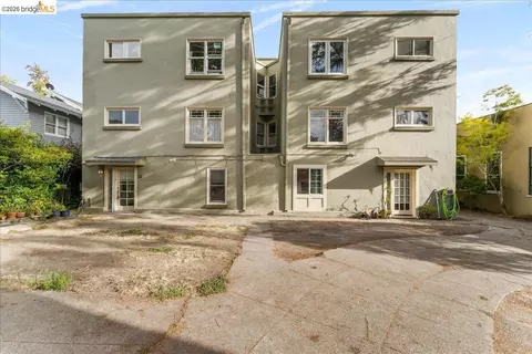 Exterior - 2725 Prince St #10, Berkeley, CA 94705 photo 2 of 5