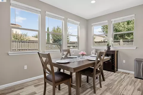 Dining - 1787 Branson Ct, Lathrop, CA 95330 photo 1 of 2