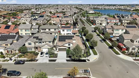 View/Area - 1787 Branson Ct, Lathrop, CA 95330 photo 7 of 8