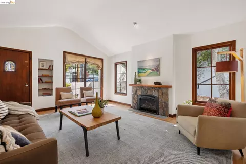 2558 Hilgard Ave, Berkeley, CA 94709 photo 33