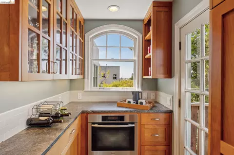 2558 Hilgard Ave, Berkeley, CA 94709 photo 19