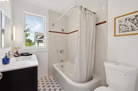 2558 Hilgard Ave, Berkeley, CA 94709 photo 44