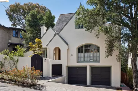 2558 Hilgard Ave, Berkeley, CA 94709 photo 1
