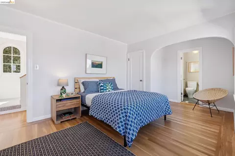 2558 Hilgard Ave, Berkeley, CA 94709 photo 21