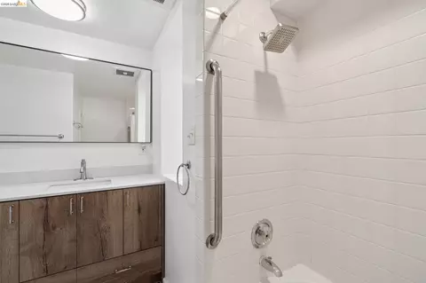 2558 Hilgard Ave, Berkeley, CA 94709 photo 52