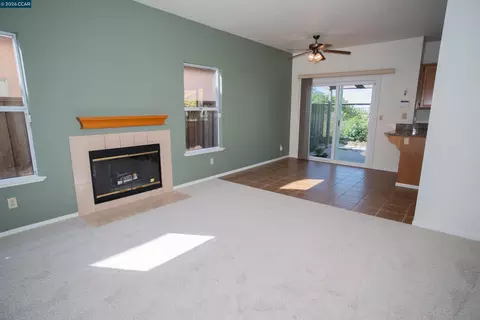 Living - 116 Bayhurst Dr, Vallejo, CA 94591 photo 6 of 6