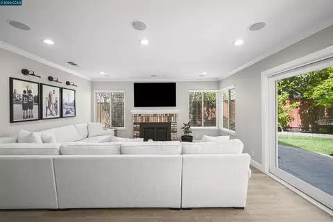 Living - 219 Viewpoint Dr, Danville, CA 94506 photo 1 of 1