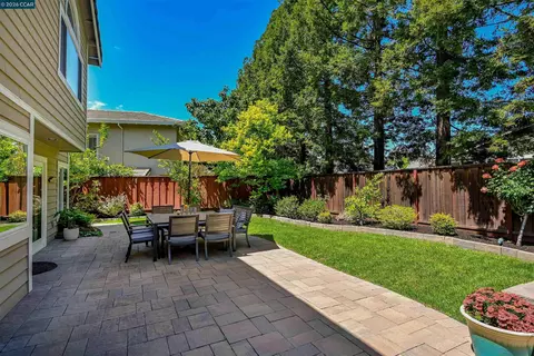 Exterior - 219 Viewpoint Dr, Danville, CA 94506 photo 5 of 13
