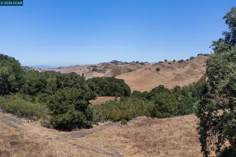 1180 Bear Creek Rd, Martinez, CA 94553 photo 7