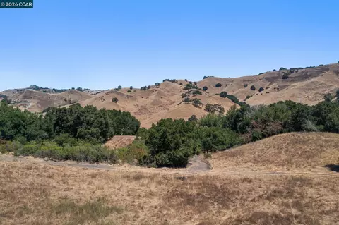 1180 Bear Creek Rd, Martinez, CA 94553 photo 8
