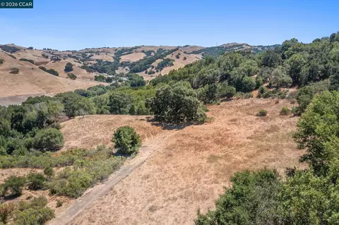 1180 Bear Creek Rd, Martinez, CA 94553 photo 14
