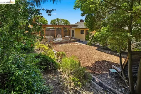 132 Rishell Dr, Oakland, CA 94619 photo 37
