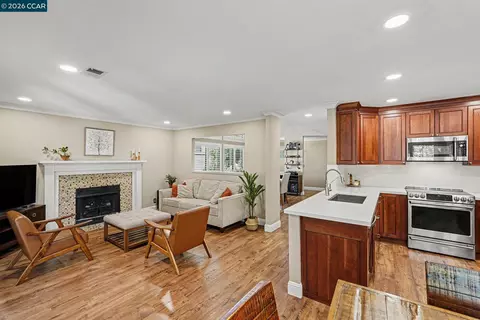 2259 Foxhill Dr, Martinez, CA 94553 photo 1