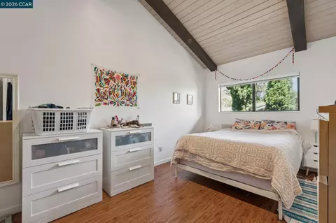 Bedroom - 1242 Hopkins St, Berkeley, CA 94702 photo 4 of 10