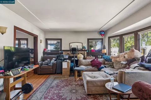 Living - 1242 Hopkins St, Berkeley, CA 94702 photo 1 of 9