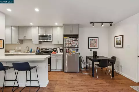 Kitchen - 1242 Hopkins St, Berkeley, CA 94702 photo 5 of 12